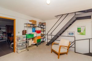 Image 31 - 243811