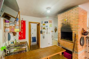 Image 44 - 243811
