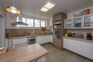 Image 21 - 243862