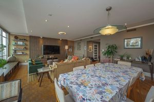 Image 3 - 243862