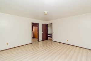 Image 34 - 243864