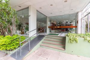 Image 33 - 243894