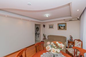 Image 3 - 243944