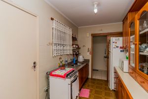 Image 18 - 243944