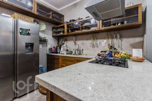 Image 7 - 244032