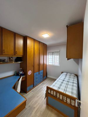 Image 11 - 244100
