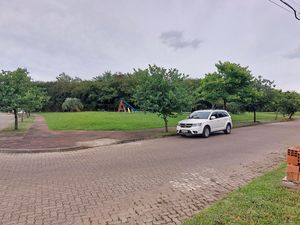 Image 21 - 244112