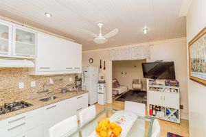 Image 28 - 244148