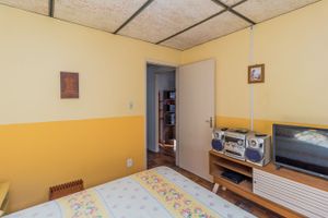 Image 18 - 244186