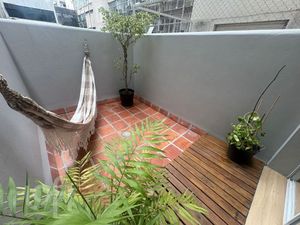 Image 19 - 244196