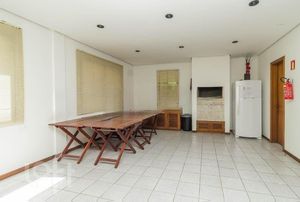 Image 18 - 244285
