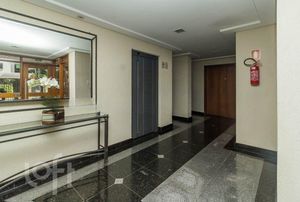 Image 27 - 244285