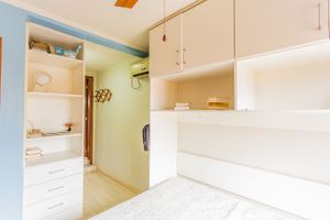 Image 21 - 244303