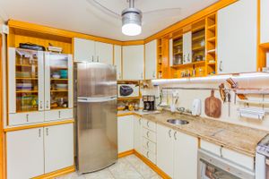 Image 35 - 244303