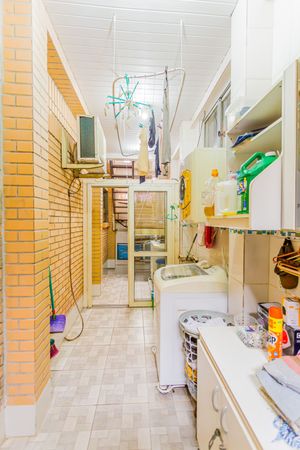Image 39 - 244303