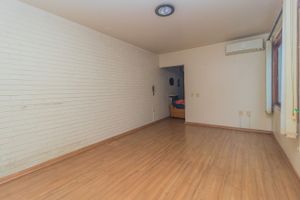 Image 3 - 244383