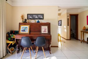 Image 17 - 244401