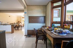 Image 27 - 244401