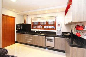 Image 4 - 244418