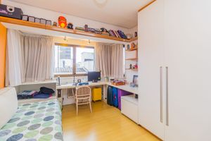 Image 14 - 244582