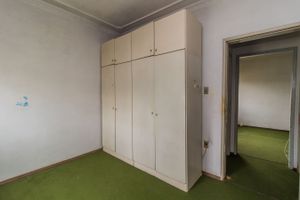 Image 11 - 244584