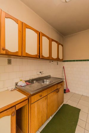 Image 18 - 244584