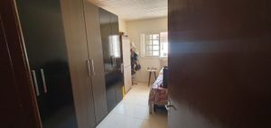 Image 4 - 244695