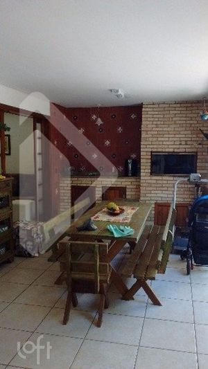 Image 8 - 244710