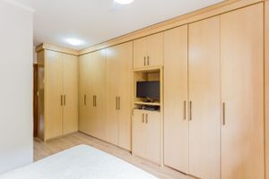 Image 34 - 244755
