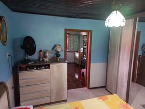 Image 19 - 244811
