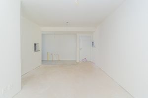 Image 4 - 244826