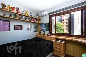 Image 14 - 244843