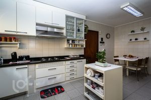 Image 18 - 244843