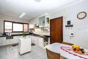 Image 17 - 244843