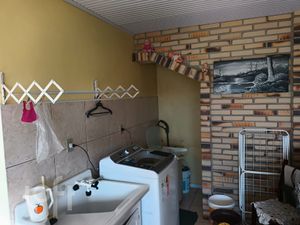 Image 15 - 244929