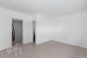Image 35 - 245001