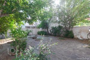 Image 31 - 245001