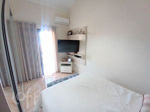 Image 19 - 245026