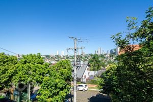 Image 33 - 245046