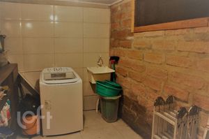 Image 19 - 245055