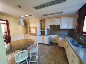 Image 10 - 245121
