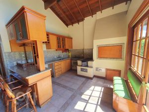 Image 17 - 245121