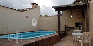 Image 19 - 245242