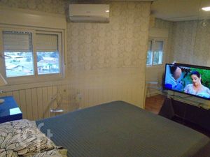 Image 8 - 245378