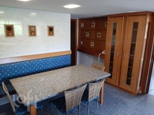 Image 4 - 245451