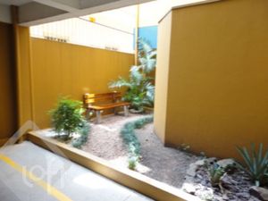 Image 2 - 245492