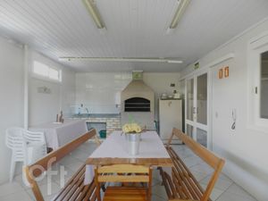 Image 17 - 245592