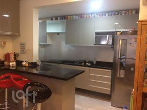 Image 3 - 245749