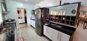 Image 3 - 245781