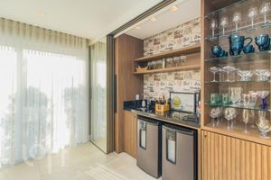 Image 16 - 245884